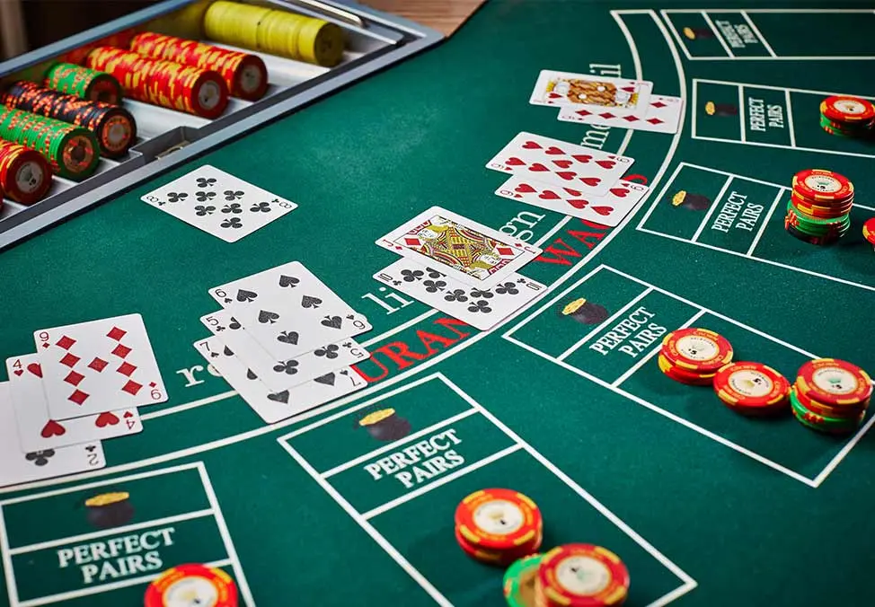 Kỹ thuật tách bài chơi Xì Dách online MM88